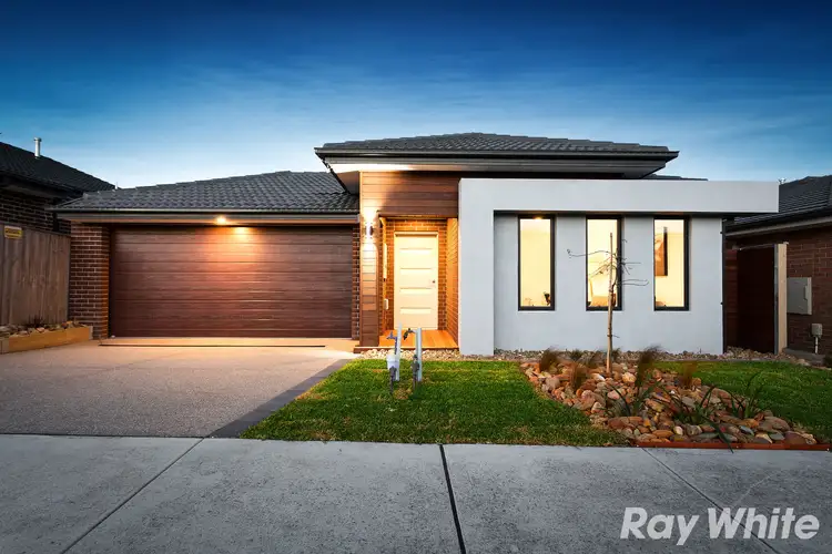 26 Penshurst Crescent, Officer VIC 3809