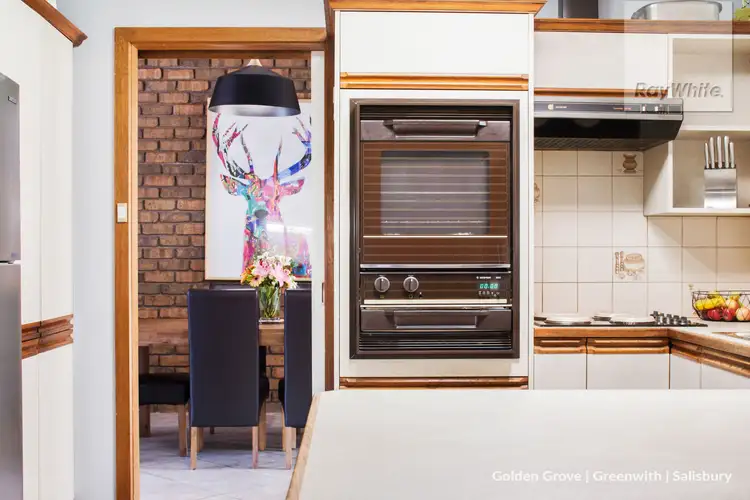 Fifth view of Homely house listing, 17 Karrawirra Close, Craigmore SA 5114