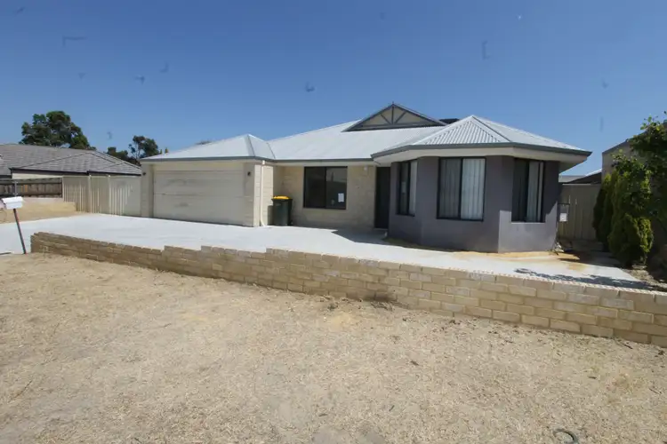 15 Lissadell Terrace, Ellenbrook WA 6069