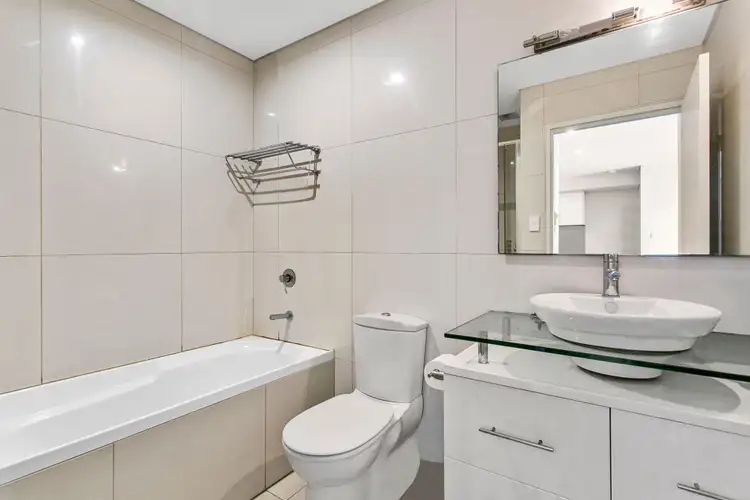 Fifth view of Homely apartment listing, 5/15 Kooringa Road, Chatswood NSW 2067
