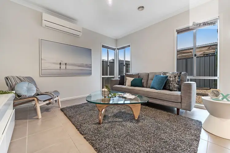 Fourth view of Homely house listing, 10 Crosskeys Road, Craigieburn VIC 3064