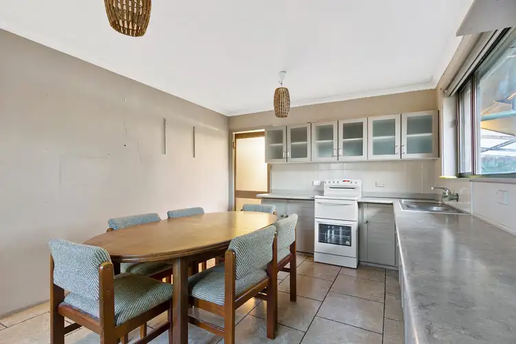 Fifth view of Homely house listing, 8 Excelsior Drive, Frankston North VIC 3200