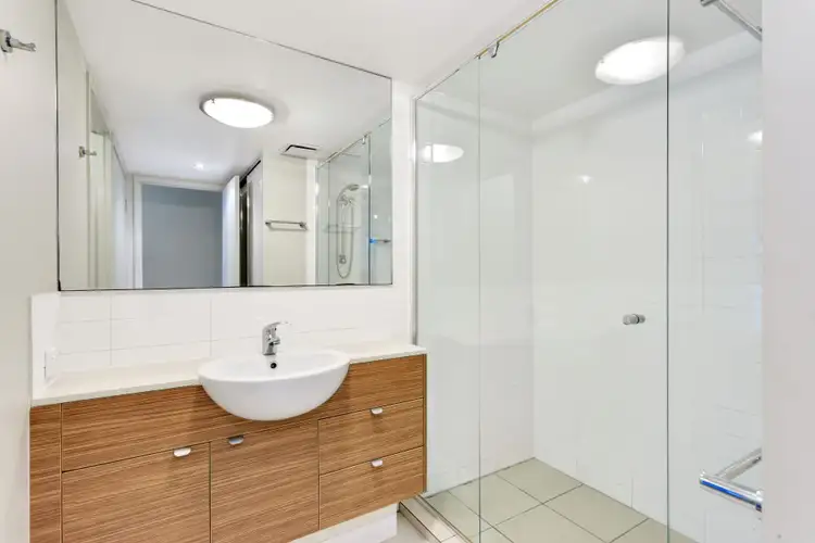 Fifth view of Homely apartment listing, 5/154 Musgrave Avenue, Southport QLD 4215