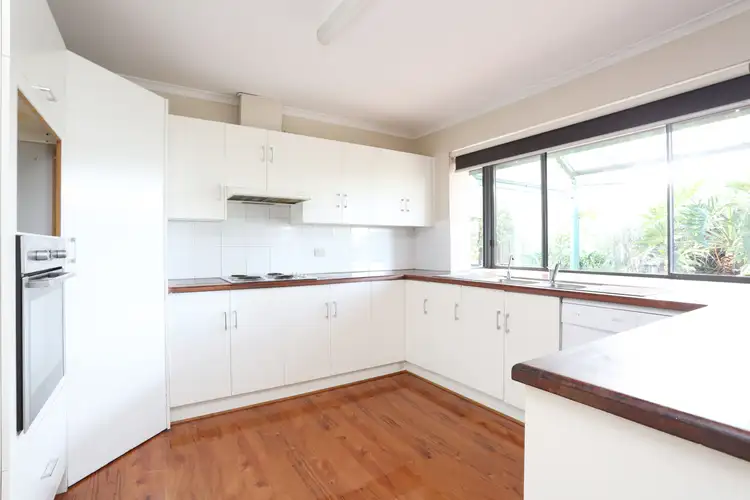 Fifth view of Homely house listing, 5 Pecos Court, Wynn Vale SA 5127