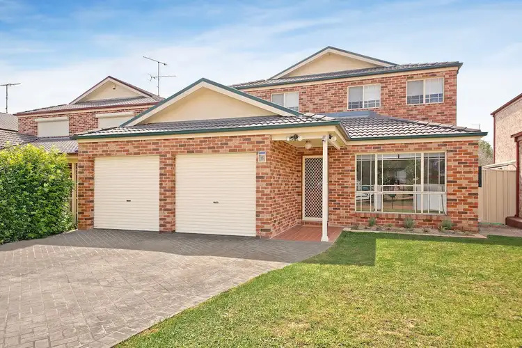 15 McGrath Place, Currans Hill NSW 2567