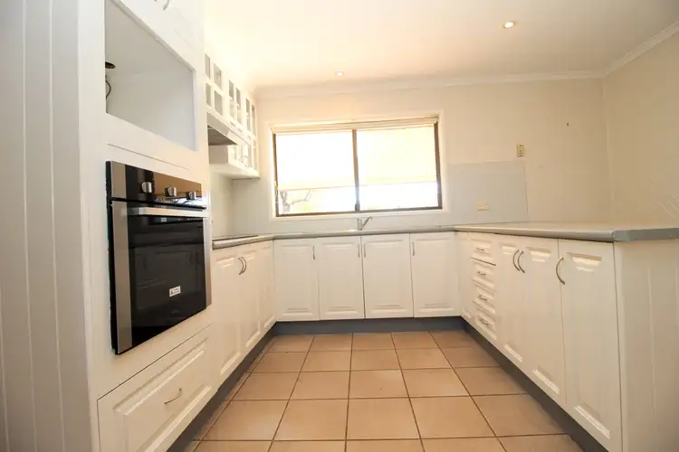 Sixth view of Homely house listing, 9 Silica Road, Emerald QLD 4720