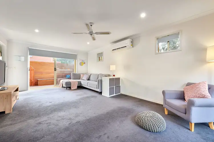 18/114 Warren Road, Mordialloc VIC 3195
