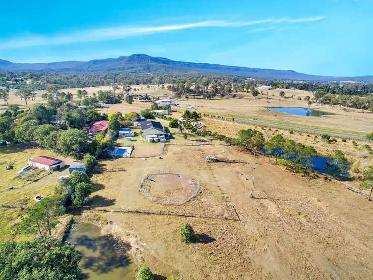 2 Larch Road, Tamborine QLD 4270