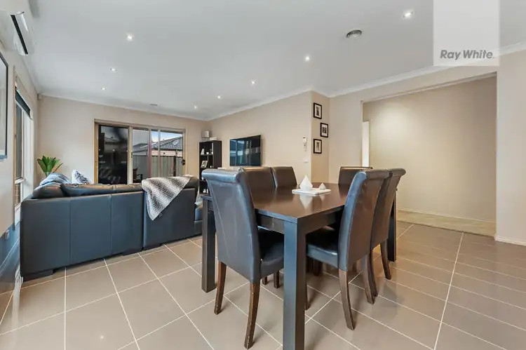 Fifth view of Homely house listing, 152 Newbury Boulevard, Craigieburn VIC 3064