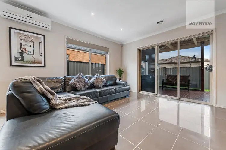 Sixth view of Homely house listing, 152 Newbury Boulevard, Craigieburn VIC 3064