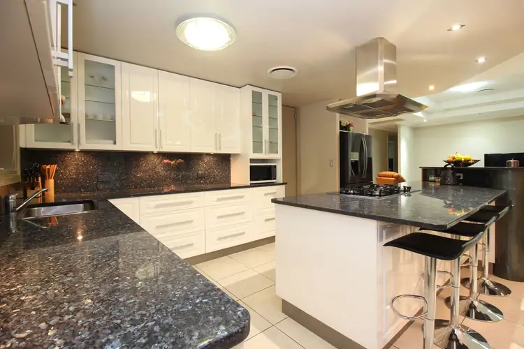 Fifth view of Homely house listing, 8 Campbellford Drive, Emerald QLD 4720