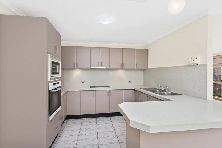 20 Windsor Crescent, Brownsville NSW 2530