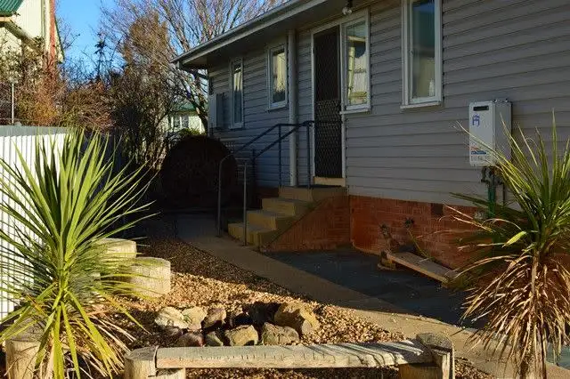 Second view of Homely house listing, 8 Kelly Place, Oberon NSW 2787