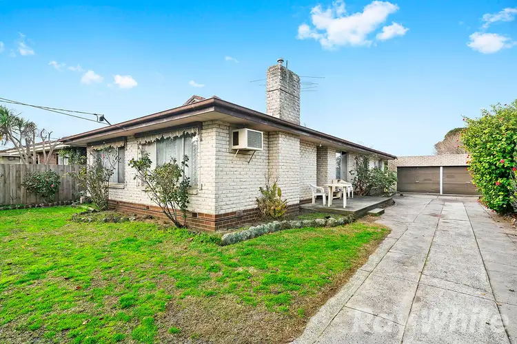 Main view of Homely house listing, 18 Kardinian Avenue, Cheltenham VIC 3192