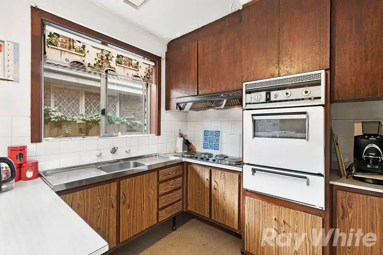 Fourth view of Homely house listing, 18 Kardinian Avenue, Cheltenham VIC 3192