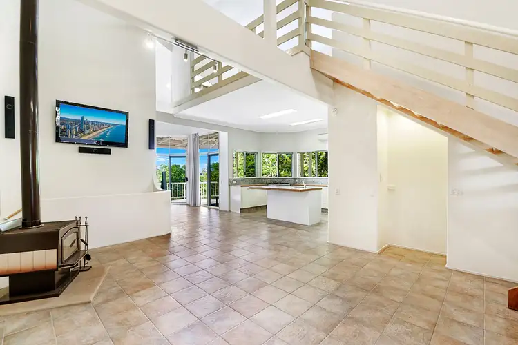 22 Amethyst Court, Carrara QLD 4211