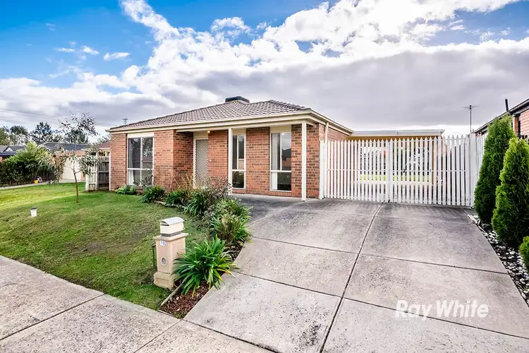 10 Kismet Close, Cranbourne West VIC 3977