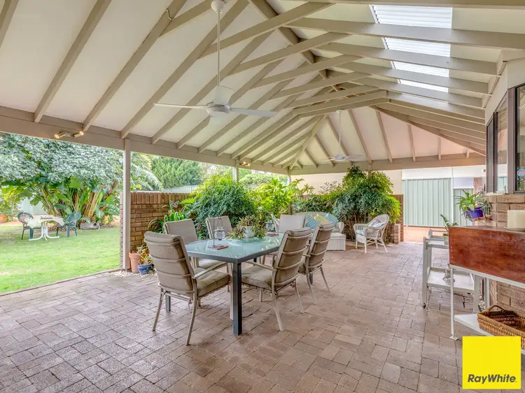 6 Ind Street, Lesmurdie WA 6076