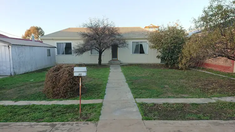 32 Milburn Street, Ottoway SA 5013