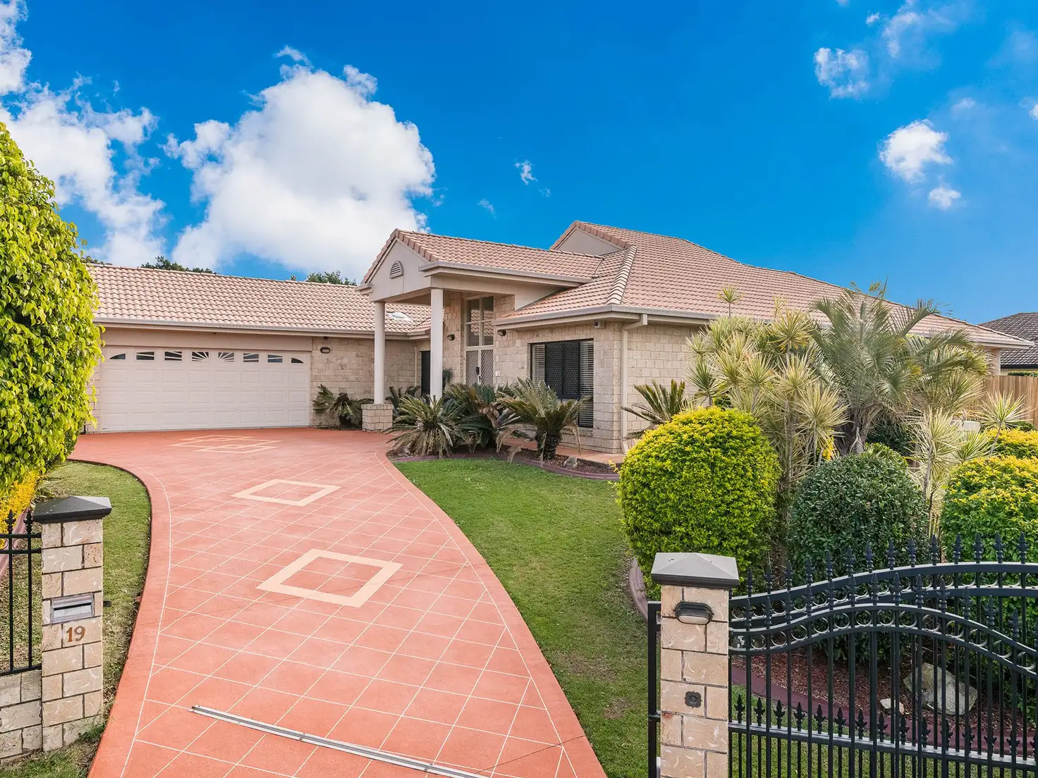 Main view of Homely house listing, 19 Wandilla Place, Kuraby QLD 4112