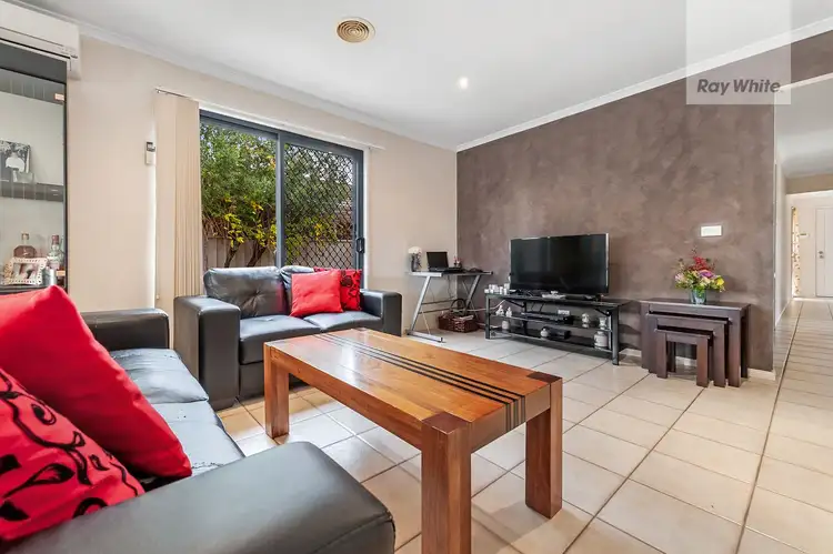 Sixth view of Homely house listing, 8 Sage Hills Place, Craigieburn VIC 3064