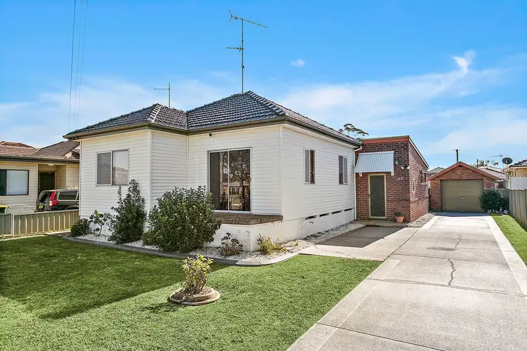 188 Pur Pur Avenue, Lake Illawarra NSW 2528