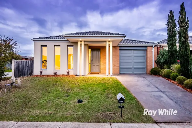 7 Noremac Grove, Lyndhurst VIC 3975
