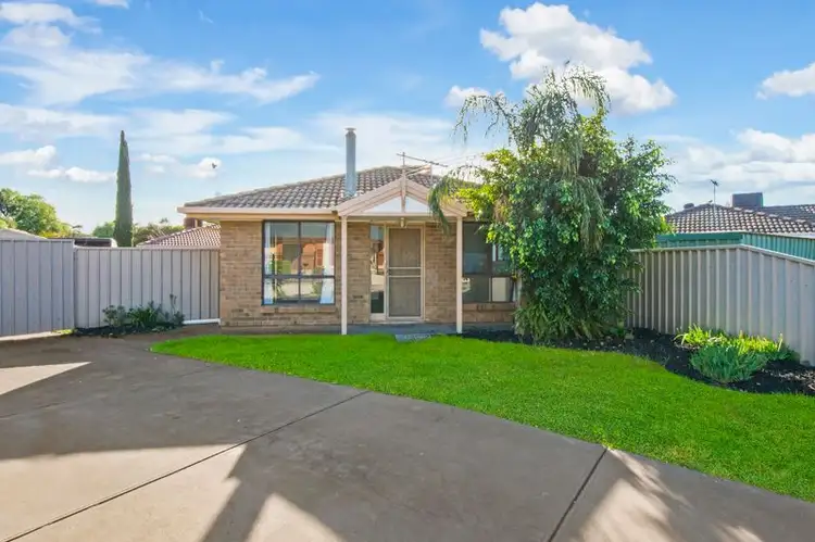 12 Sterling Court, Smithfield SA 5114