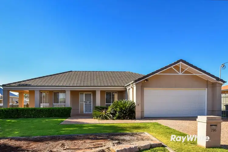 296 Ramsay Street, Middle Ridge QLD 4350