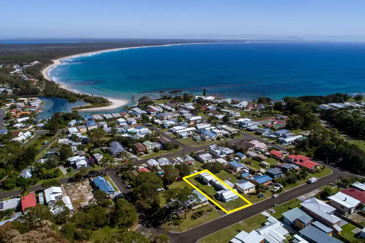 11 Conjola Street, Currarong NSW 2540