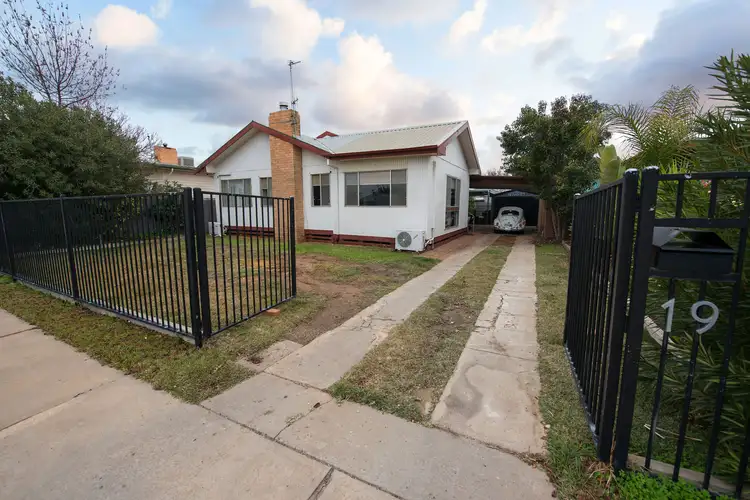 19 Standen Street, Swan Hill VIC 3585