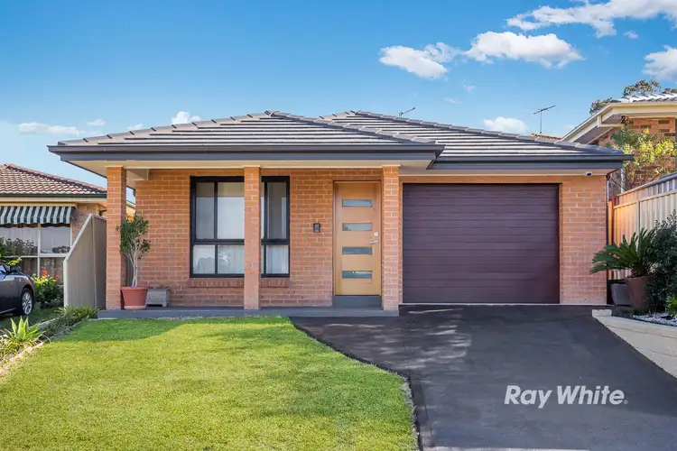 15 Corio Drive, St Clair NSW 2759