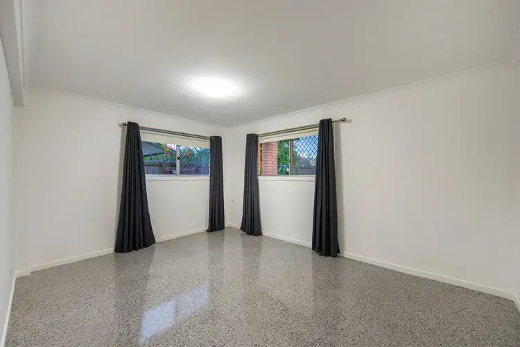 Fifth view of Homely house listing, 4 Malin Court, Eagleby QLD 4207