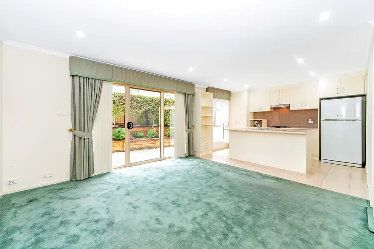 Main view of Homely townhouse listing, 9/8-10 Erin Street, Queanbeyan NSW 2620