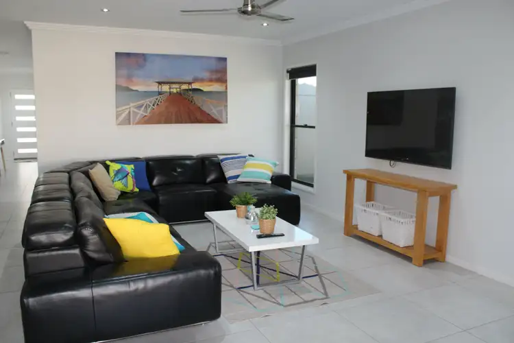 Sixth view of Homely house listing, 4 Canterbury Road, Emerald QLD 4720