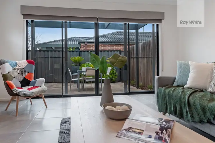 Fourth view of Homely house listing, 25 Bridgehaven Drive, Craigieburn VIC 3064