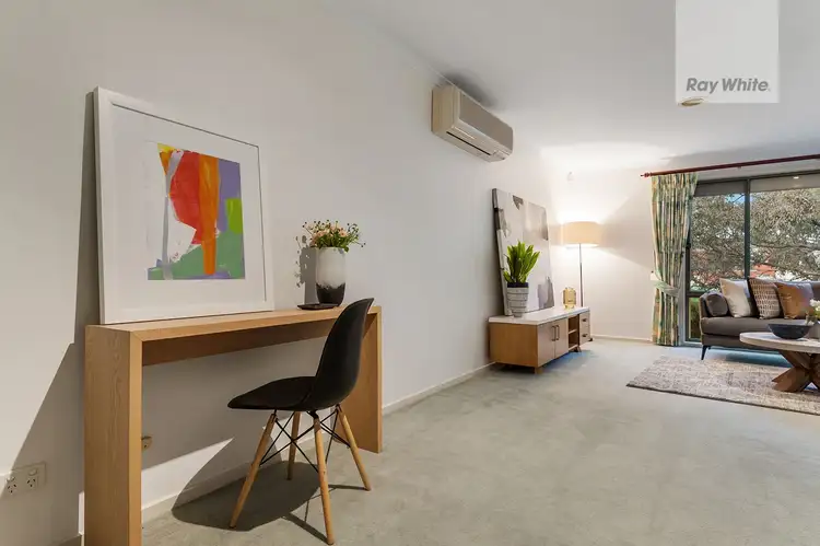 Fifth view of Homely house listing, 6 Gardenia Close, Craigieburn VIC 3064