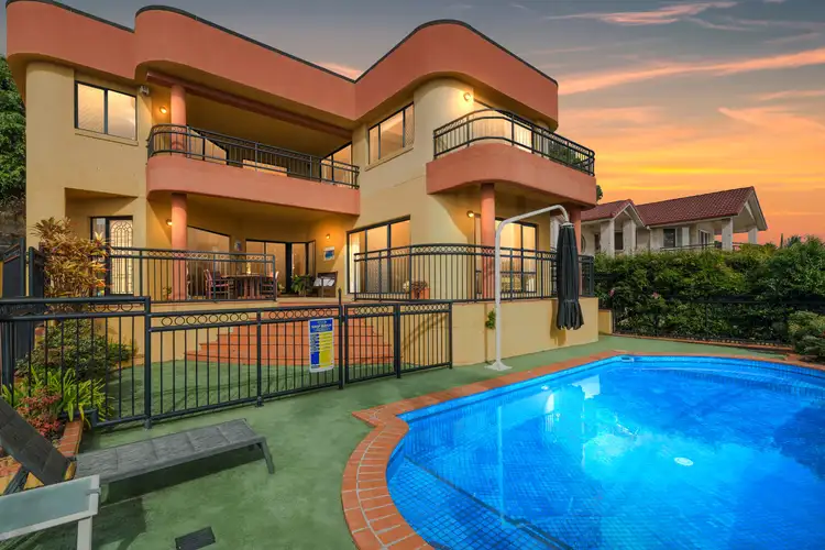 11 Kinross Close, Banora Point NSW 2486