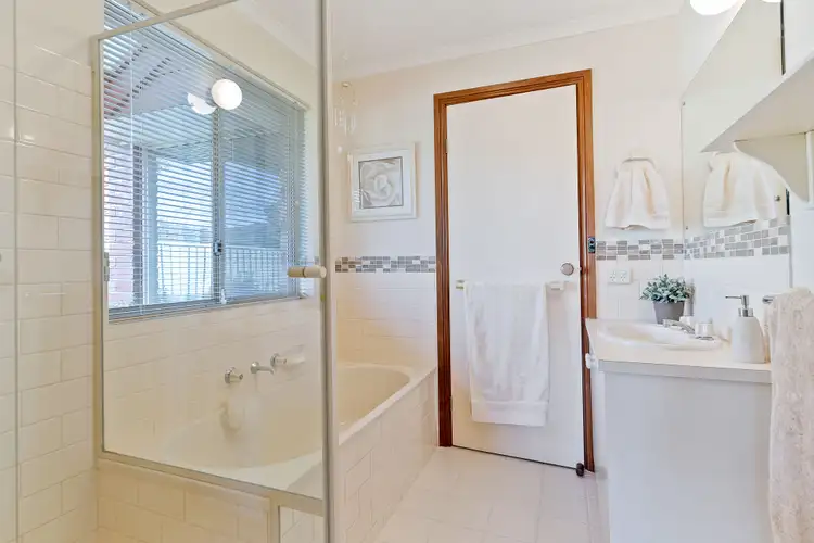 Fourth view of Homely house listing, 5 Lorikeet Grove, Flagstaff Hill SA 5159