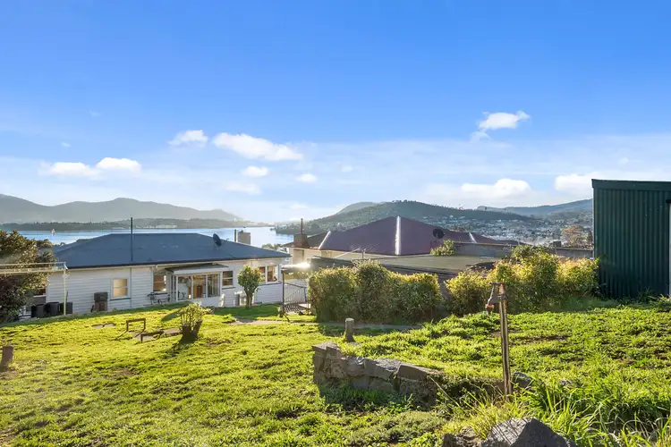 6 East Derwent Highway, Rose Bay TAS 7015