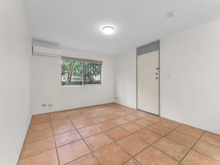 Fifth view of Homely block of units listing, 1-4/25 Glassey Street, Red Hill QLD 4059