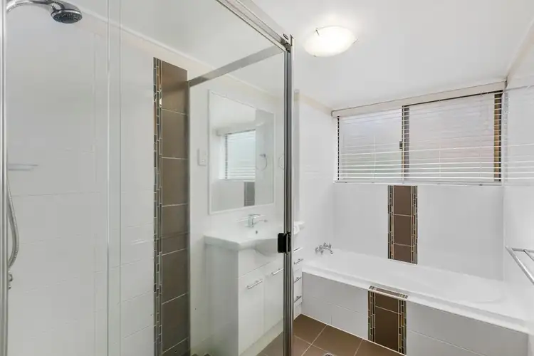 Fifth view of Homely unit listing, 1/43 Swain Street, Holland Park West QLD 4121