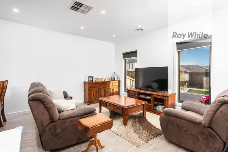 Fourth view of Homely house listing, 8 Gyrfalcon Way, Doreen VIC 3754