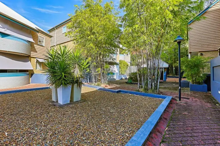 Fifth view of Homely apartment listing, 15/23 Quinton Street, Kangaroo Point QLD 4169