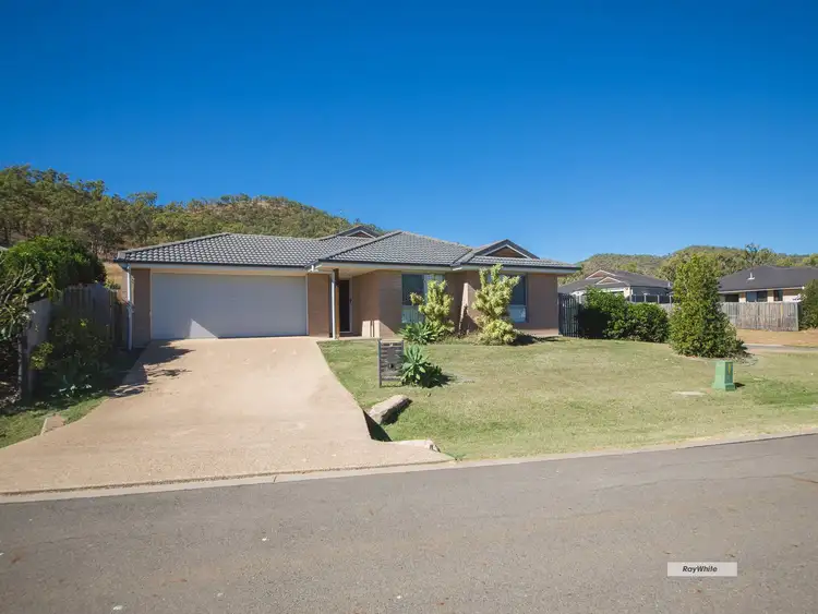 8 Jim Goldston Drive, Norman Gardens QLD 4701