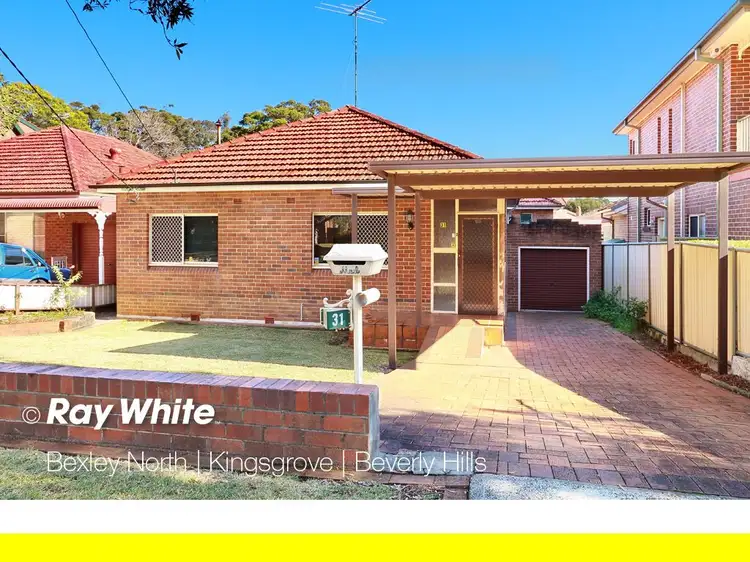 31 Monaro Avenue, Kingsgrove NSW 2208