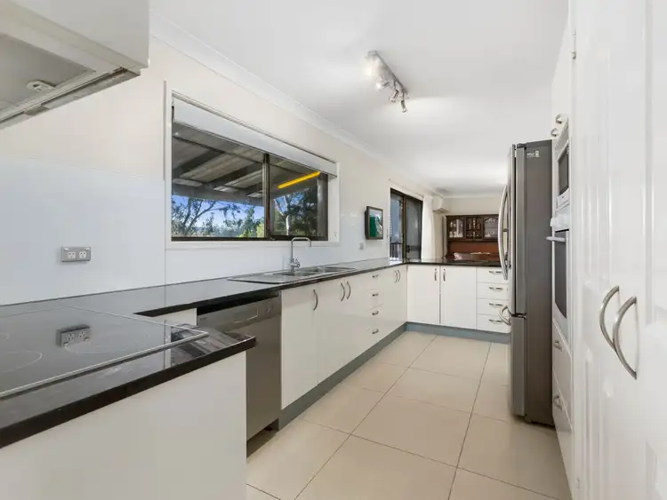 Sixth view of Homely house listing, 8 Timaru Close, Westlake QLD 4074