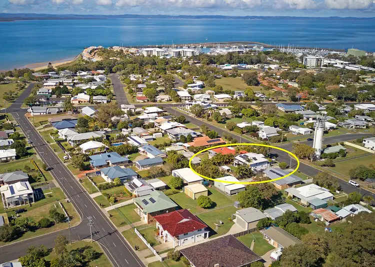 28 Edward Street, Urangan QLD 4655