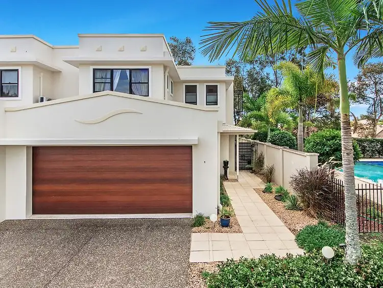 1/368 Pine Ridge Road, Coombabah QLD 4216