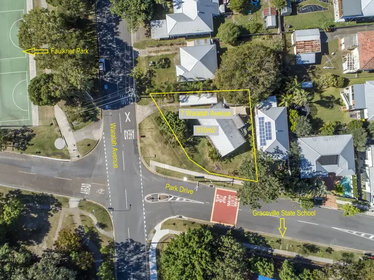 7 Waratah Avenue, Graceville QLD 4075